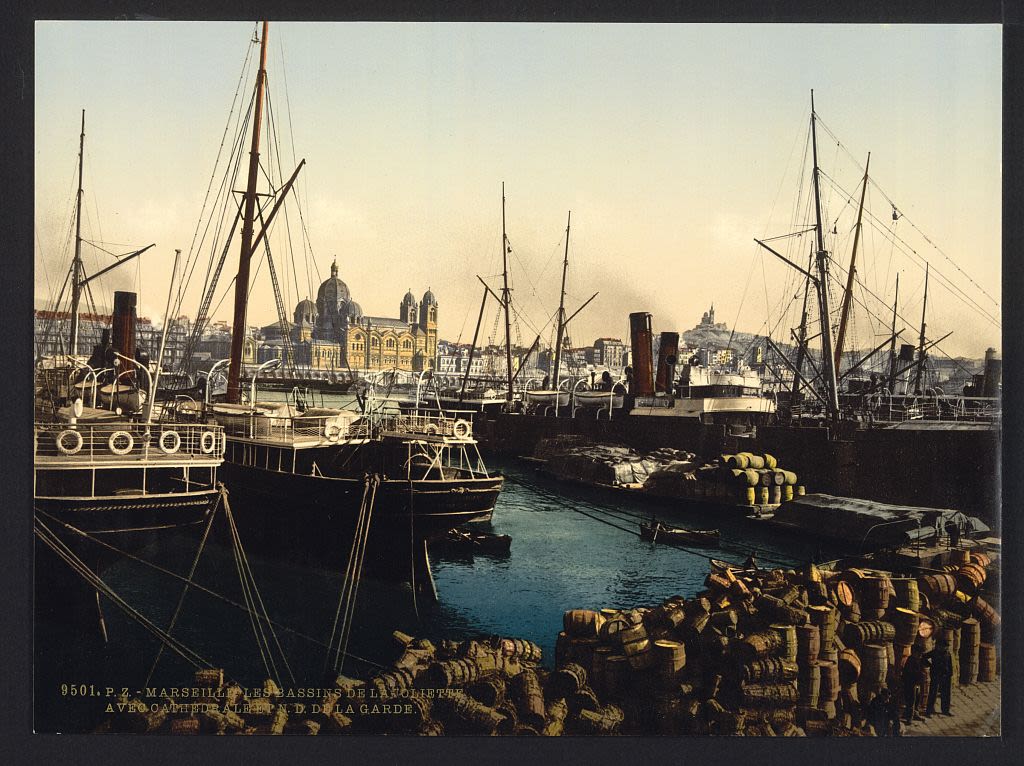 Navires en provenance des colonies dans le port de Marseille à la fin du XIXe siècle, photochrome de la Detroit Publishing Company / Library of Congress