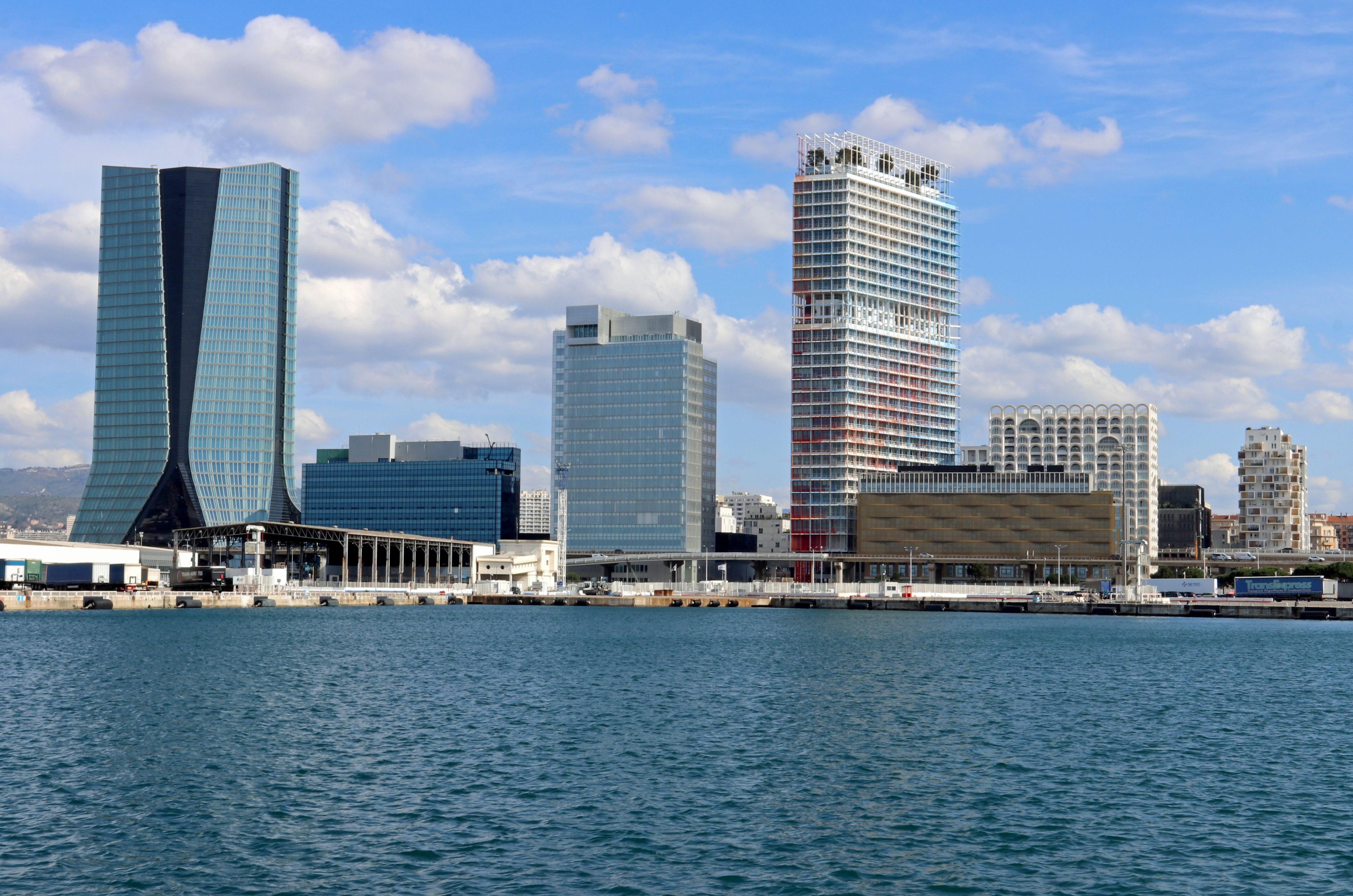 La première tour du littoral date de 2010. La skyline s’est étoffée au fil des années. © Michèle Clavel