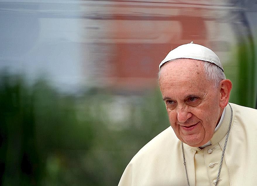 Né le 17 décembre 1936 à Buenos Aires, Jorge Mario Bergoglio est devenu le 266ᵉ pape de l’Église catholique le 13 mars 2013.