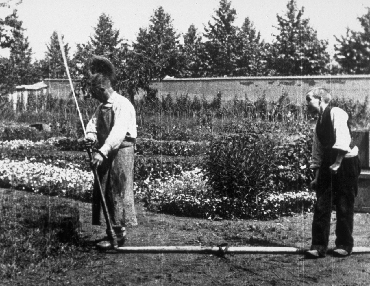 « L'Arroseur arrosé », tourné durant l'été 1895 / Institut Lumière