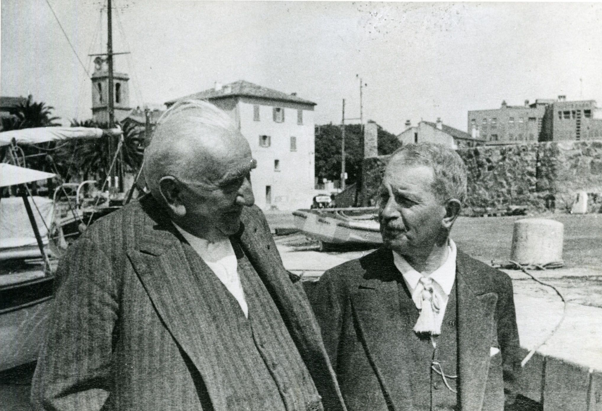 Louis Lumière et Léon Gaumont, dans les années 1930 à Sainte-Maxime / Archives La Provence