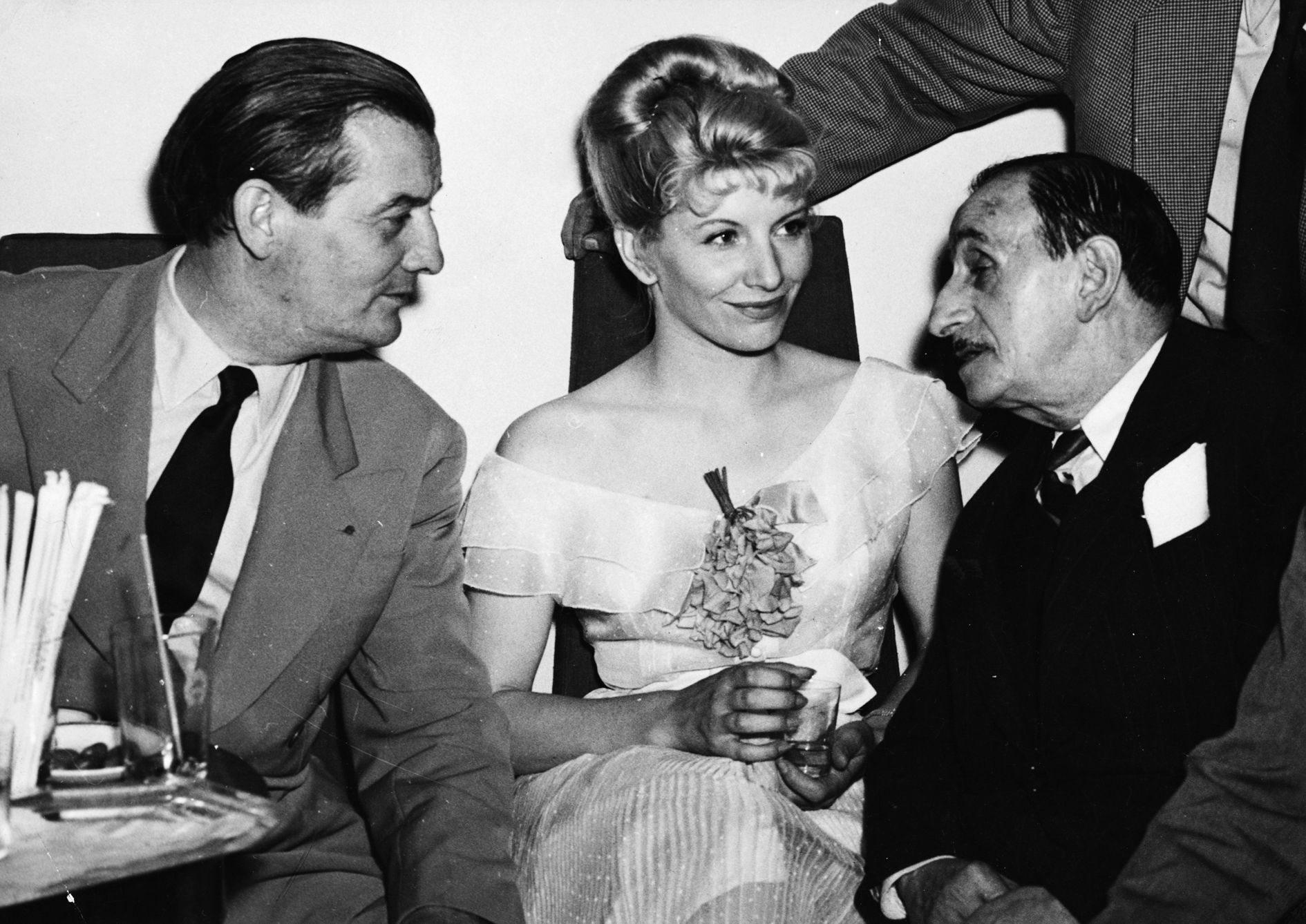 Sudorama / Institut&nbsp;National&nbsp;de&nbsp;l'Audiovisuel. Durée : 02:25