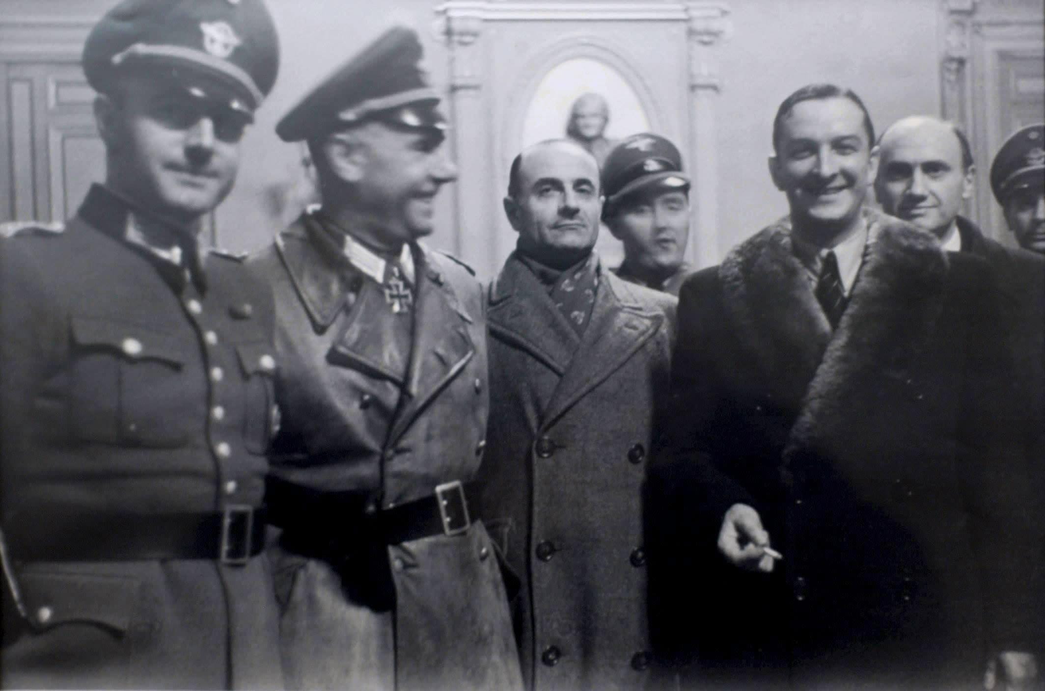 Le 14 janvier 1943, le général Karl Oberg et René Bousquet supervisent la préparation de la rafle du Vieux-Port / La Provence