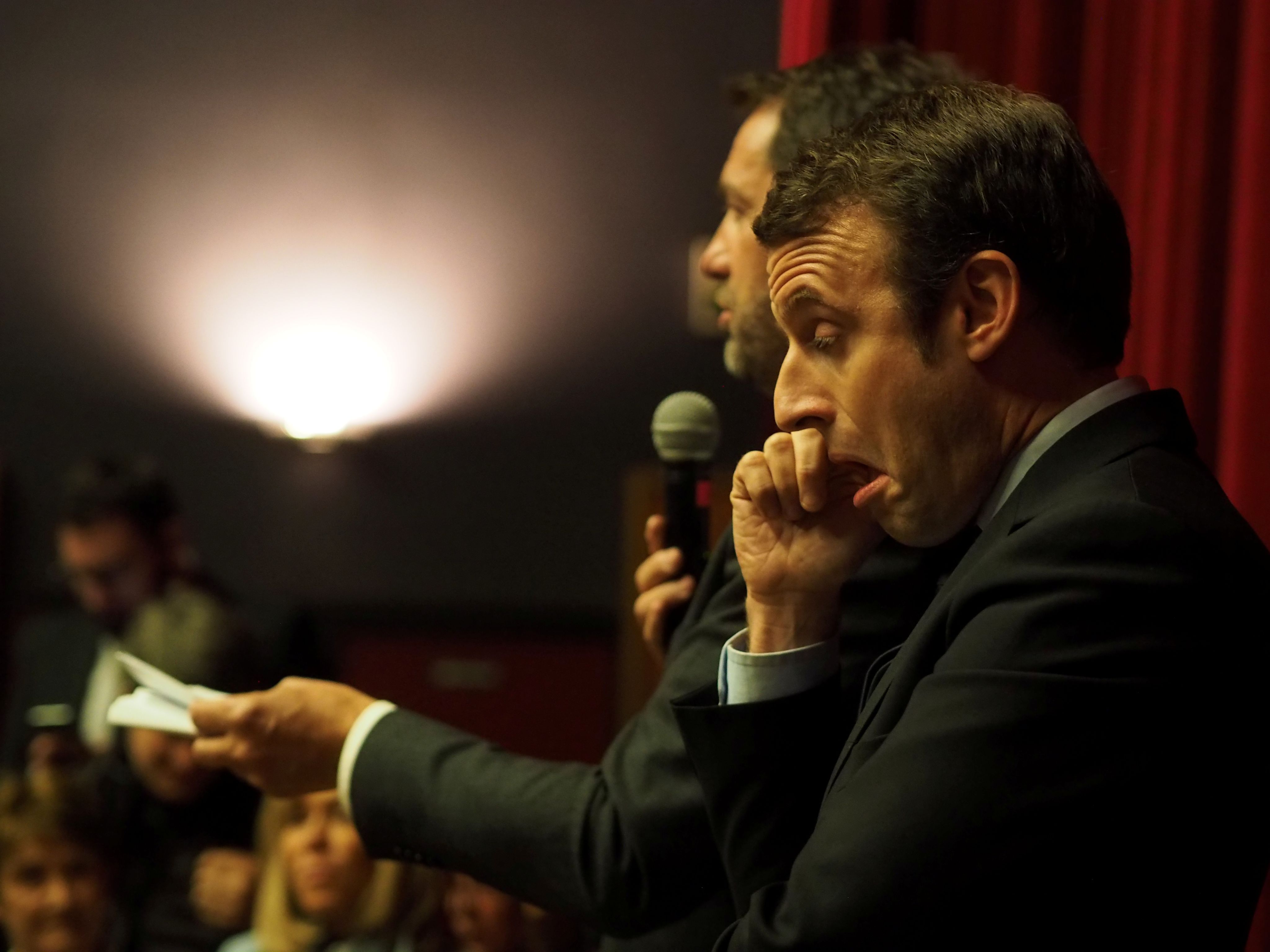 Christophe Castaner et Emmanuel Macron en février 2017 à Forcalquier / Photo Stéphane Duclet